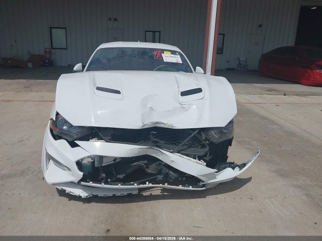 Ford Mustang Ecoboost Premium Fastback 2021 1FA6P8THXM5114057 Image 12