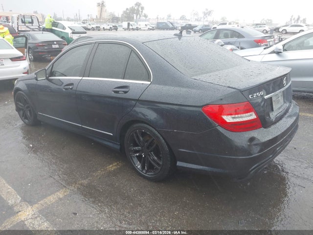 Aukcja sprzedaży 2013 Mercedes-benz C 250 Sport, vin: WDDGF4HB8DA840737, numer aukcji: 44380094