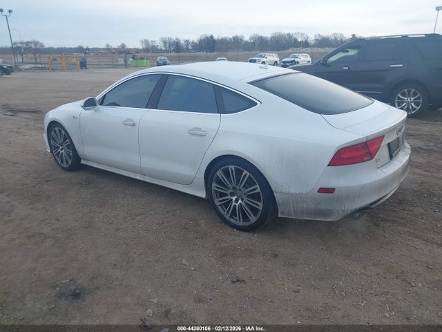 2012 AUDI A7 WAUSGAFC8CN005544 Photo 2