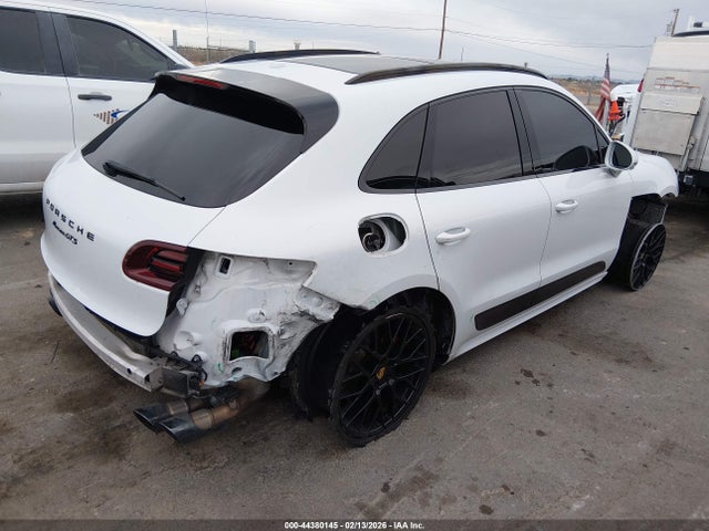 2018 PORSCHE MACAN WP1AG2A58JLB60311 Photo 3