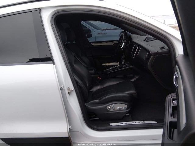 2018 PORSCHE MACAN WP1AG2A58JLB60311 Photo 4