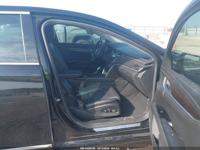 Продажа на аукционе авто 2018 Cadillac Xts Luxury, vin: 2G61M5S38J9118580, номер лота: 44380165