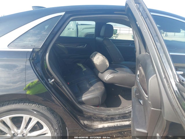 Продажа на аукционе авто 2018 Cadillac Xts Luxury, vin: 2G61M5S38J9118580, номер лота: 44380165