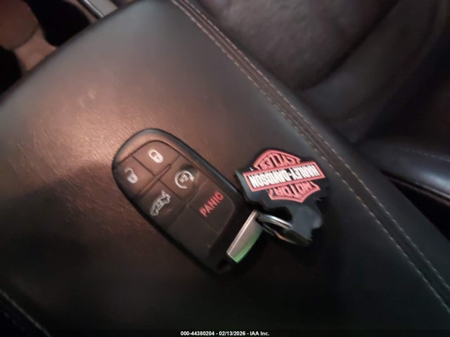2015 Chrysler 200 S მანქანა იყიდება აუქციონზე, vin: 1C3CCCBG9FN722146, აუქციონის ნომერი: 44380204