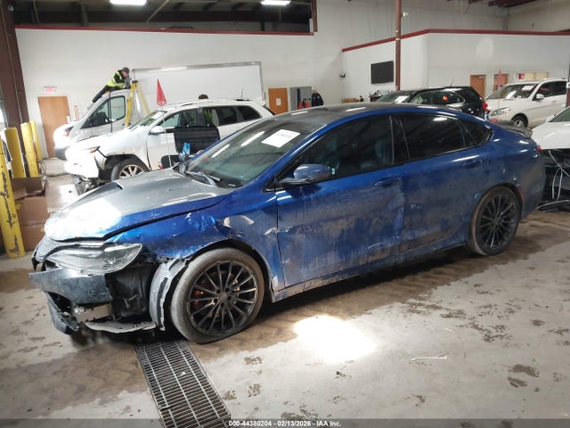 2015 Chrysler 200 S მანქანა იყიდება აუქციონზე, vin: 1C3CCCBG9FN722146, აუქციონის ნომერი: 44380204