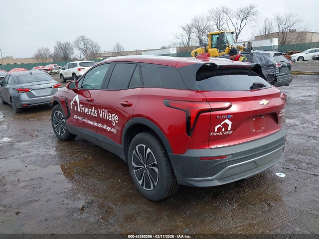 2024 CHEVROLET BLAZER EV 3GNKDBRJ0RS233426 Photo 2