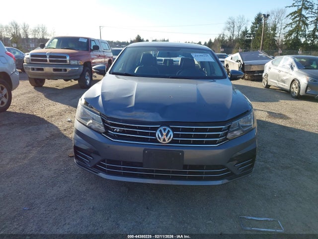 1VWAA7A34JC032370 Volkswagen Passat 2.0t R-line/2.0t S