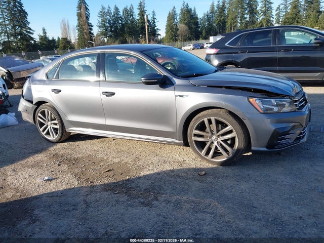 1VWAA7A34JC032370 Volkswagen Passat 2.0t R-line/2.0t S