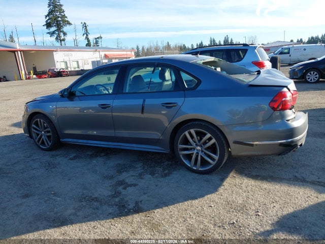 1VWAA7A34JC032370 Volkswagen Passat 2.0t R-line/2.0t S