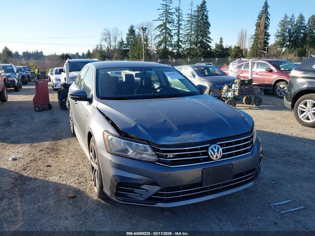 1VWAA7A34JC032370 Volkswagen Passat 2.0t R-line/2.0t S