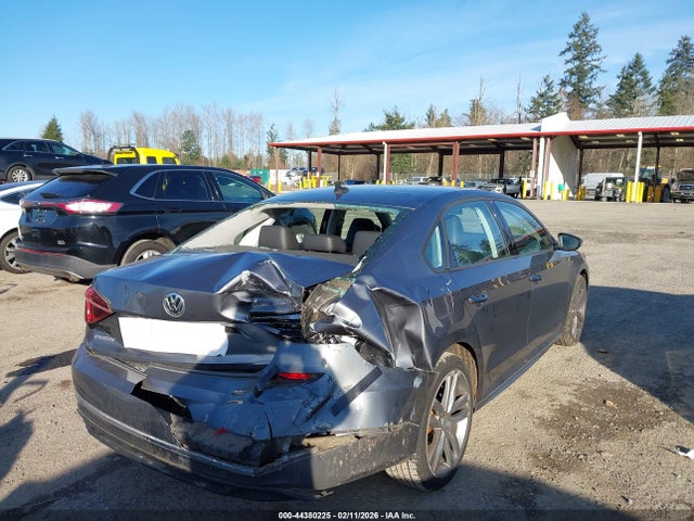 1VWAA7A34JC032370 Volkswagen Passat 2.0t R-line/2.0t S