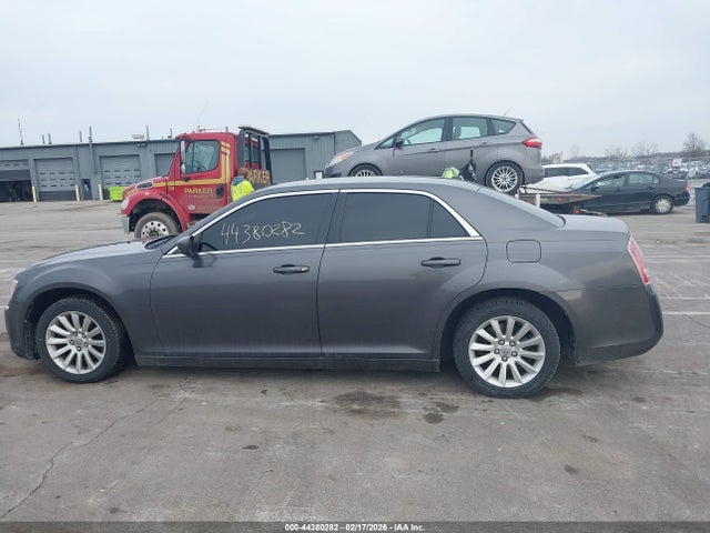 2C3CCAAG5EH100933 Chrysler 300