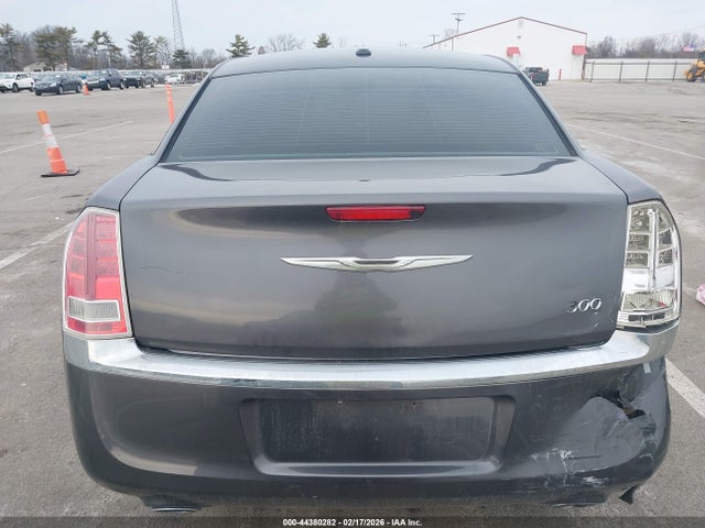 2C3CCAAG5EH100933 Chrysler 300