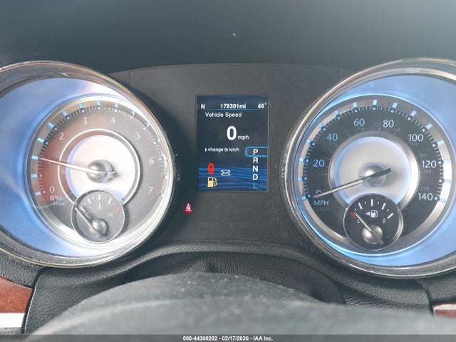 2C3CCAAG5EH100933 Chrysler 300