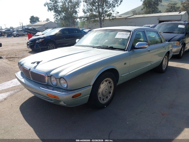 2000 JAGUAR XJ8 SAJDA24C9YLF17343 Photo 1