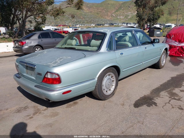 2000 JAGUAR XJ8 SAJDA24C9YLF17343 Photo 3