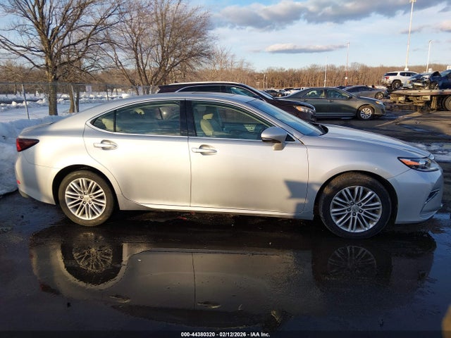 44380320 :رقم المزاد ، 58ABK1GG8GU011038 vin ، 2016 Lexus Es 350 مزاد بيع