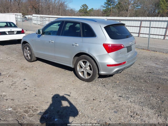 2011 AUDI Q5 WA1DKAFP7BA026950 Photo 2