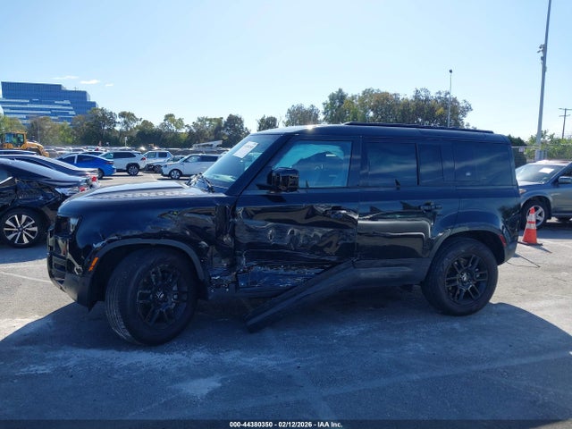 2024 Land Rover Defender 110 P400 S მანქანა იყიდება აუქციონზე, vin: SALEJ7EU2R2279808, აუქციონის ნომერი: 44380350