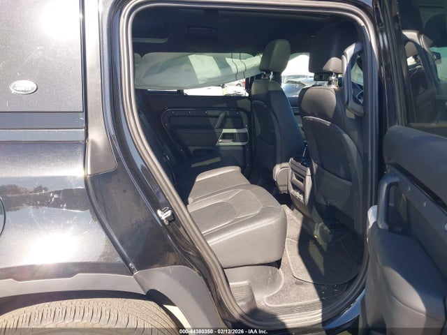 2024 Land Rover Defender 110 P400 S მანქანა იყიდება აუქციონზე, vin: SALEJ7EU2R2279808, აუქციონის ნომერი: 44380350