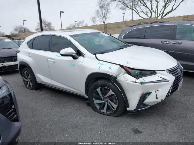JTJYARBZ7J2101068 Lexus NX 300