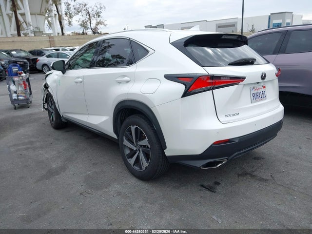 JTJYARBZ7J2101068 Lexus NX 300