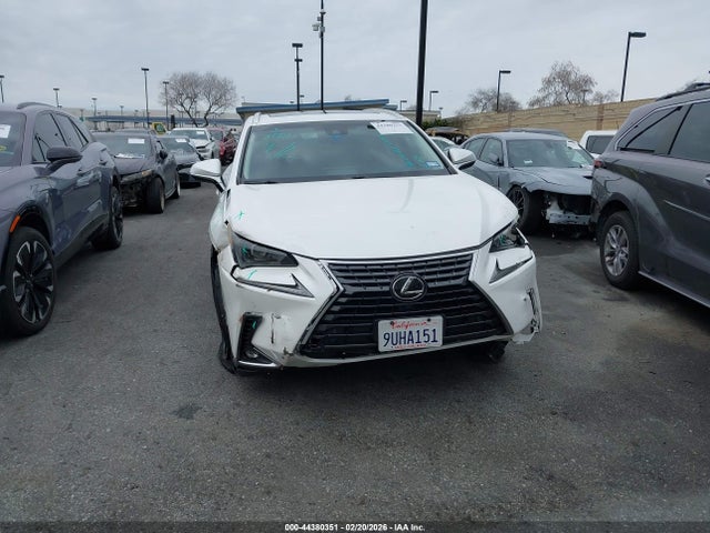 JTJYARBZ7J2101068 Lexus NX 300