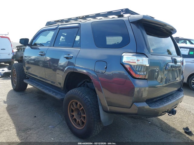 JTEBU5JR5K5654534 Toyota 4RUNNER SR5
