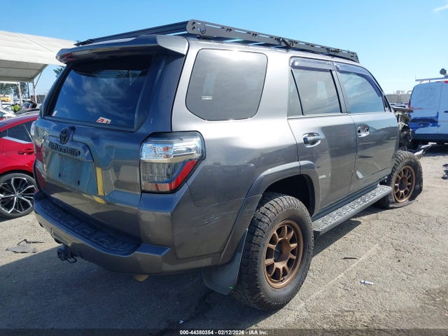 JTEBU5JR5K5654534 Toyota 4RUNNER SR5