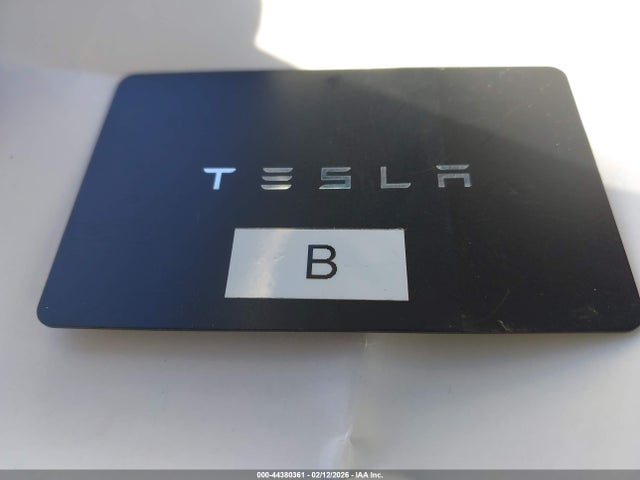 2023 TESLA MODEL Y 7SAYGDEDXPF977727 Photo 10