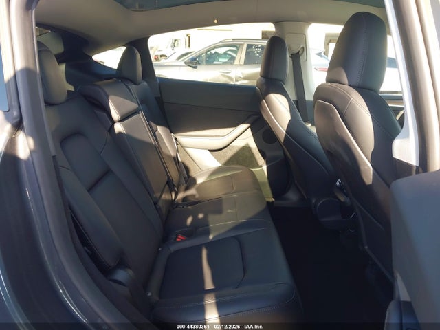 2023 TESLA MODEL Y 7SAYGDEDXPF977727 Photo 7