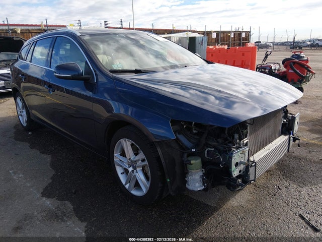 2015 VOLVO V60 YV1612SD7F1191884