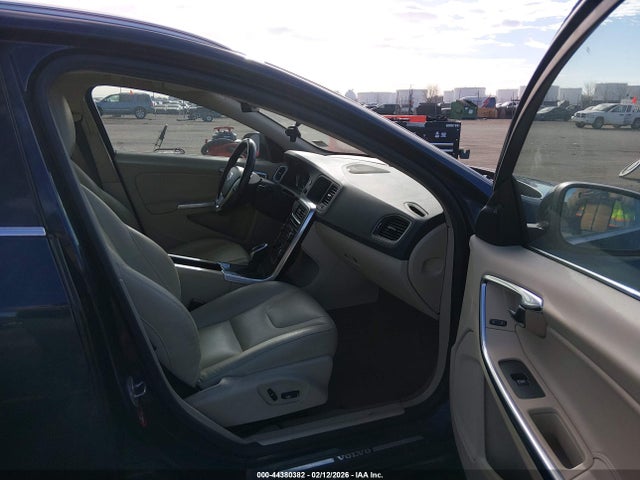 2015 VOLVO V60 YV1612SD7F1191884 Photo 4