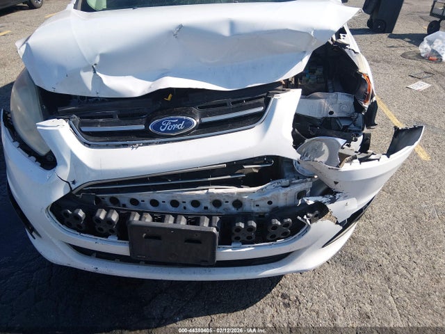 1FADP5AUXEL513540 Ford C-max Hybrid Se