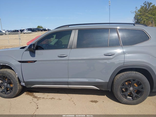 44380408 :رقم المزاد ، 1V2CR2CA5RC542319 vin ، 2024 Volkswagen Atlas 2.0t Peak Edition Se W/technology مزاد بيع