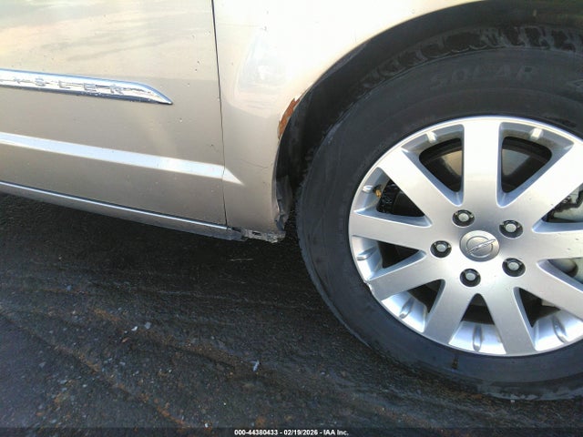 2014 Chrysler Town & Country Touring მანქანა იყიდება აუქციონზე, vin: 2C4RC1BGXER268971, აუქციონის ნომერი: 44380433