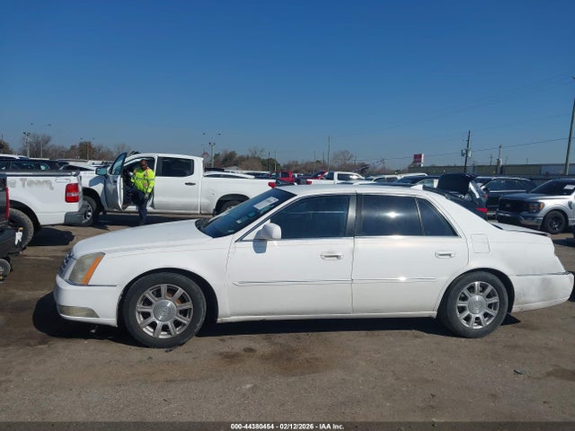 Продаж на аукціоні авто 2010 Cadillac Dts Standard, vin: 1G6KA5EY5AU122786, номер лоту: 44380454