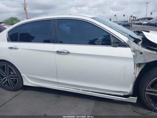 1HGCR2F14HA160551 Honda Accord Sport Se