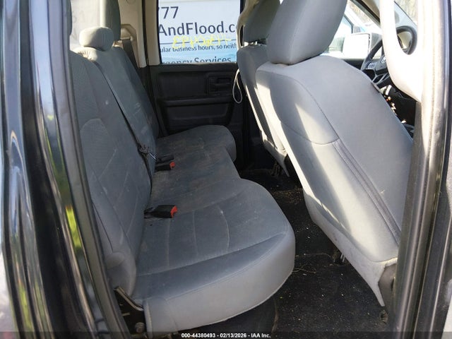 Продажа на аукционе авто 2018 Ram 1500 Express  4x4 6'4 Box, vin: 1C6RR7FG9JS206537, номер лота: 44380493
