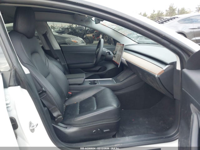 2021 TESLA MODEL 3 5YJ3E1EAXMF873980 Photo 4