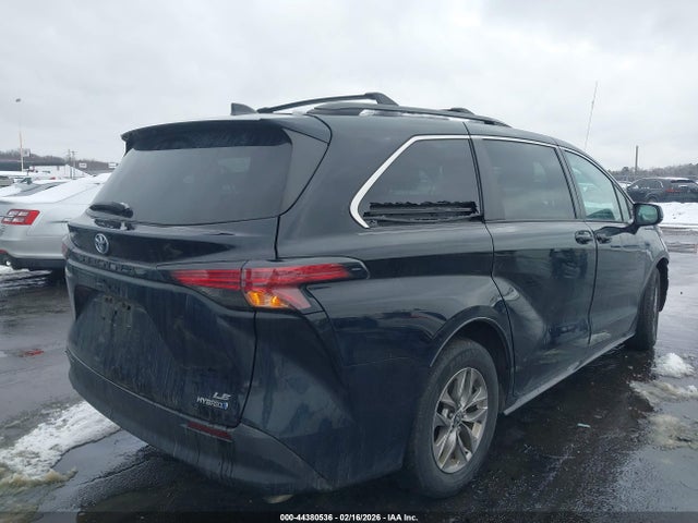 2022 TOYOTA SIENNA 5TDKRKEC2NS111036 Photo 3