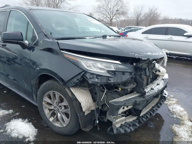 2022 TOYOTA SIENNA 5TDKRKEC2NS111036 Photo 5