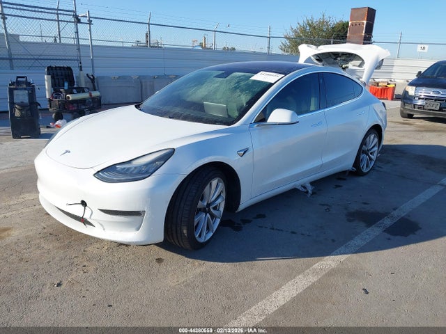 2018 TESLA MODEL 3 5YJ3E1EB6JF185379 Photo 1