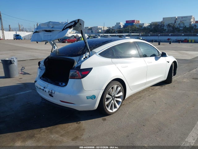 2018 TESLA MODEL 3 5YJ3E1EB6JF185379 Photo 3