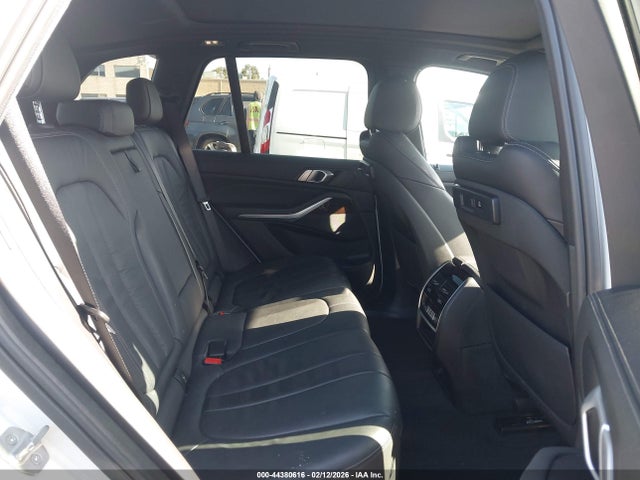5UXCR6C57KLL24785 BMW X5 Xdrive40i