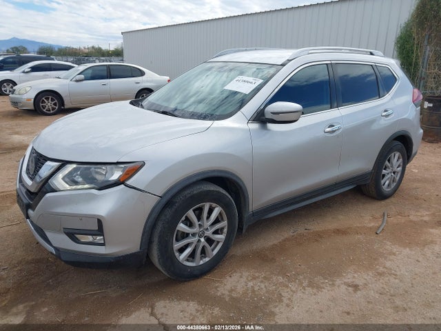 Nissan ROGUE SV 2018 JN8AT2MT7JW459086 Image 2
