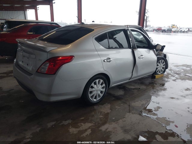3N1CN7AP2HK426993 Nissan Versa 1.6 Sv
