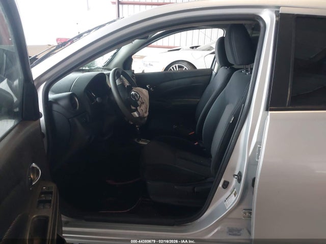 3N1CN7AP2HK426993 Nissan Versa 1.6 Sv