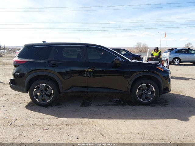 5N1BT3BB5RC678010 Nissan Rogue Sv Intelligent Awd