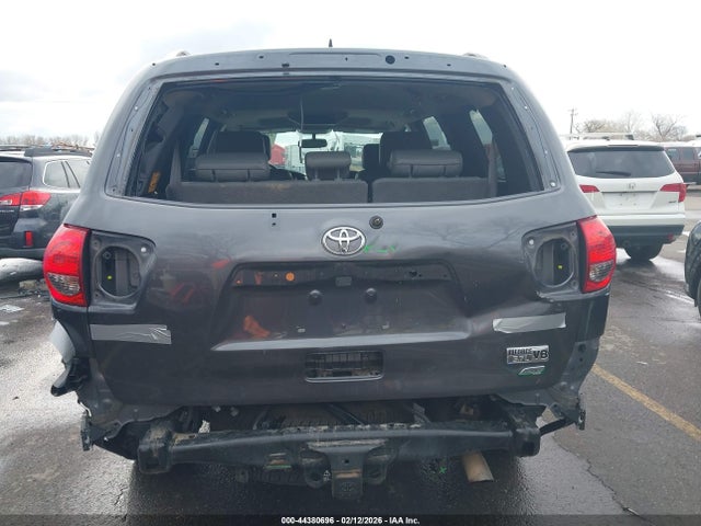 5TDDW5G11ES096060 Toyota Sequoia Platinum 5.7l V8